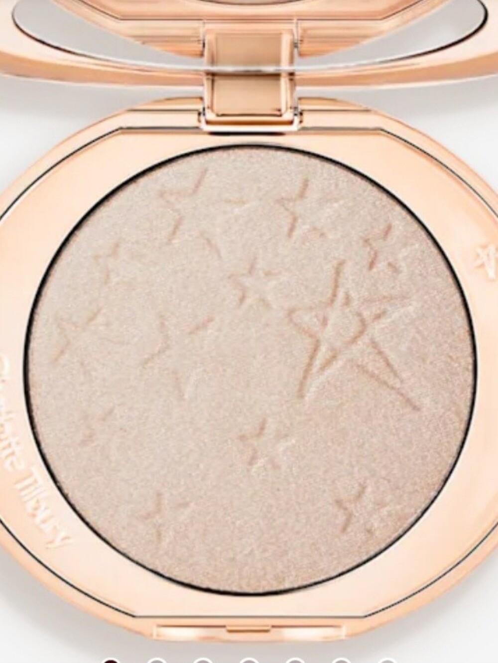 Charlotte Tilbury Glow Glide Highlighter On Moonlit Glow